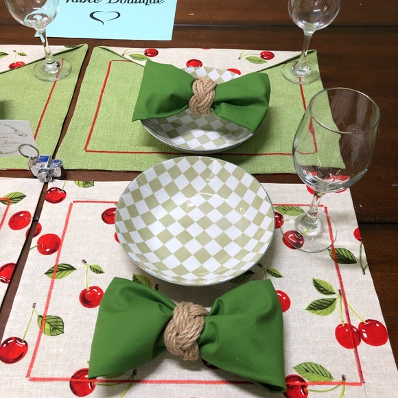 PLACEMATS - Picture 12 of 16